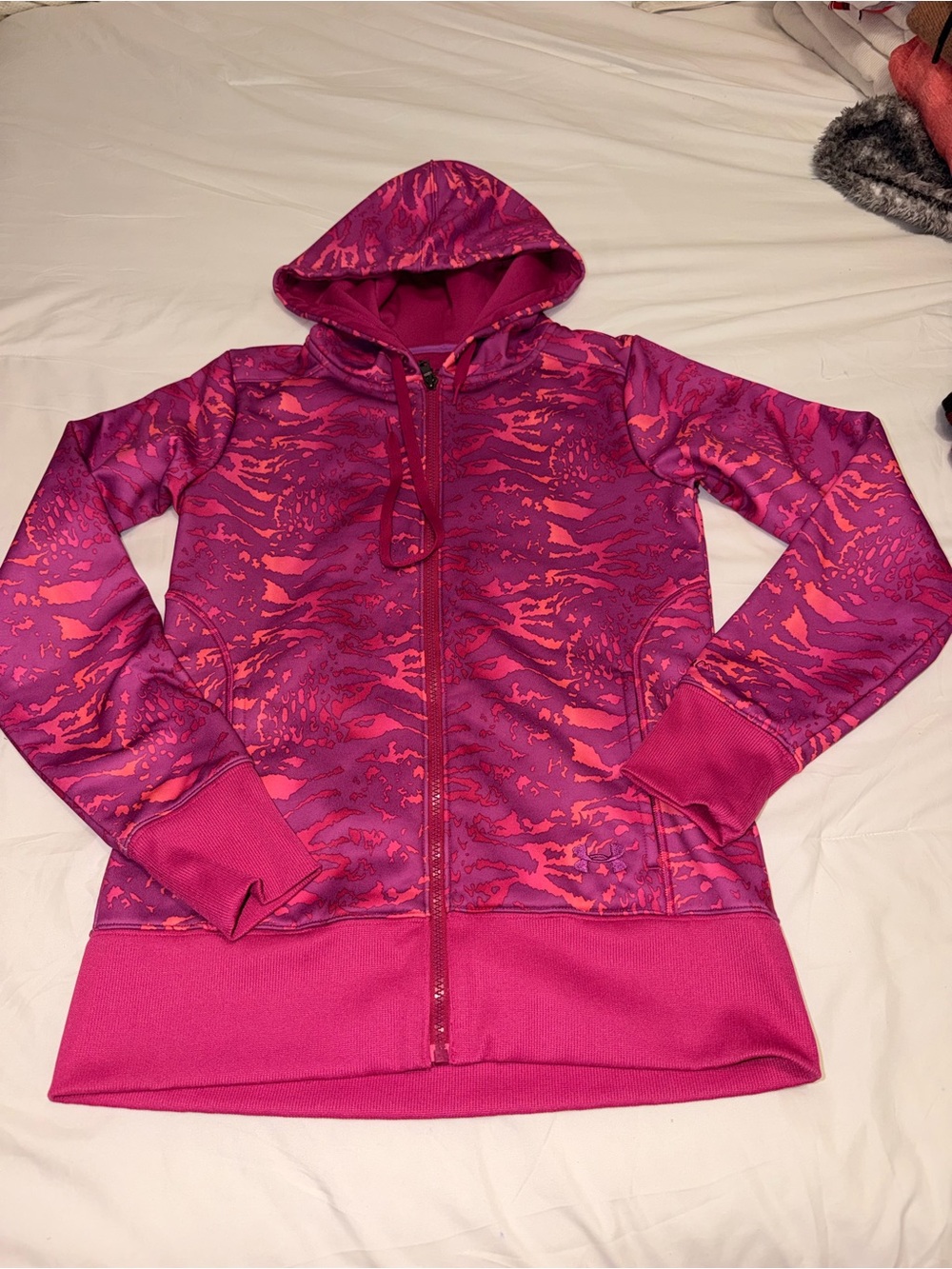 Under Armour Pink & Magenta Patterned Hooded Utility Jacket size Xs